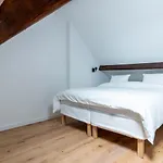 Apartment Sleek - Urban Elegance In The Heart Of Gent