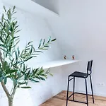 Sleek - Urban Elegance In The Heart Of Gent