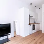 Sleek - Urban Elegance In The Heart Of Apartment *