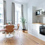Sleek - Urban Elegance In The Heart Of Gent