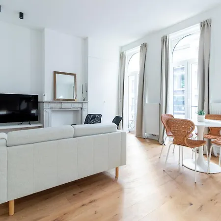 Sleek - Urban Elegance In The Heart Of Apartamento Gante