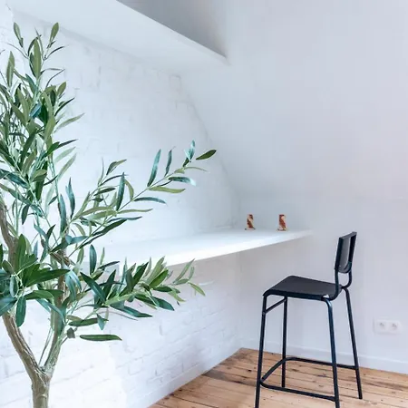 Sleek - Urban Elegance In The Heart Of Gante