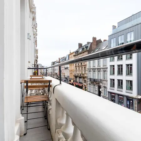 Sleek - Urban Elegance In The Heart Of Apartment Ghent
